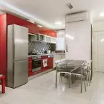 Neat & Comfy Near The Danube Budapest