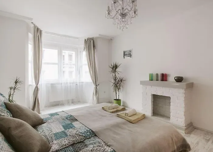 Neat & Comfy Near The Danube דירה