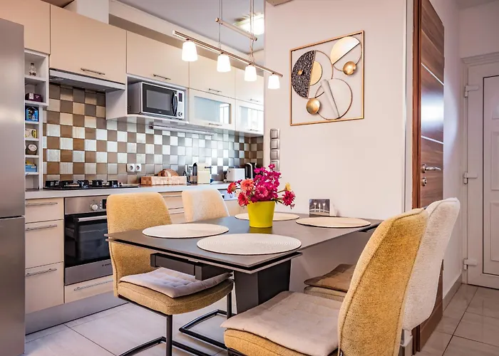 Daire Neat & Comfy Near The Danube