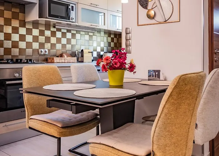 Daire Neat & Comfy Near The Danube Budapeşte