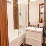 Neat & Comfy Near The Danube Apartamento *