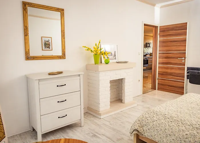 Neat & Comfy Near The Danube * 부다페스트