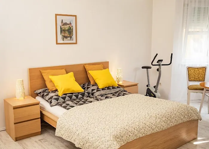 Neat & Comfy Near The Danube Lejlighed Budapest