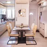 Neat & Comfy Near The Danube アパート ブダペスト