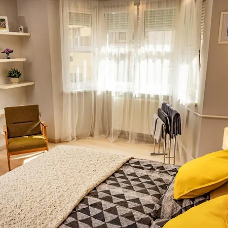 Neat & Comfy Near The Danube